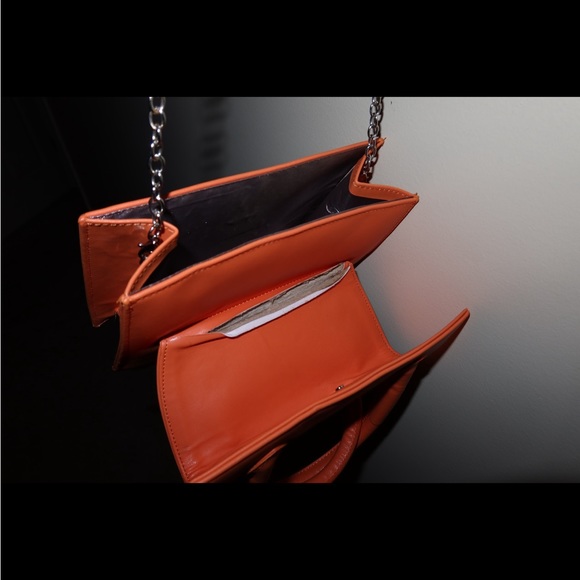 Boohoo Orange Purse - Picture 6 of 6
